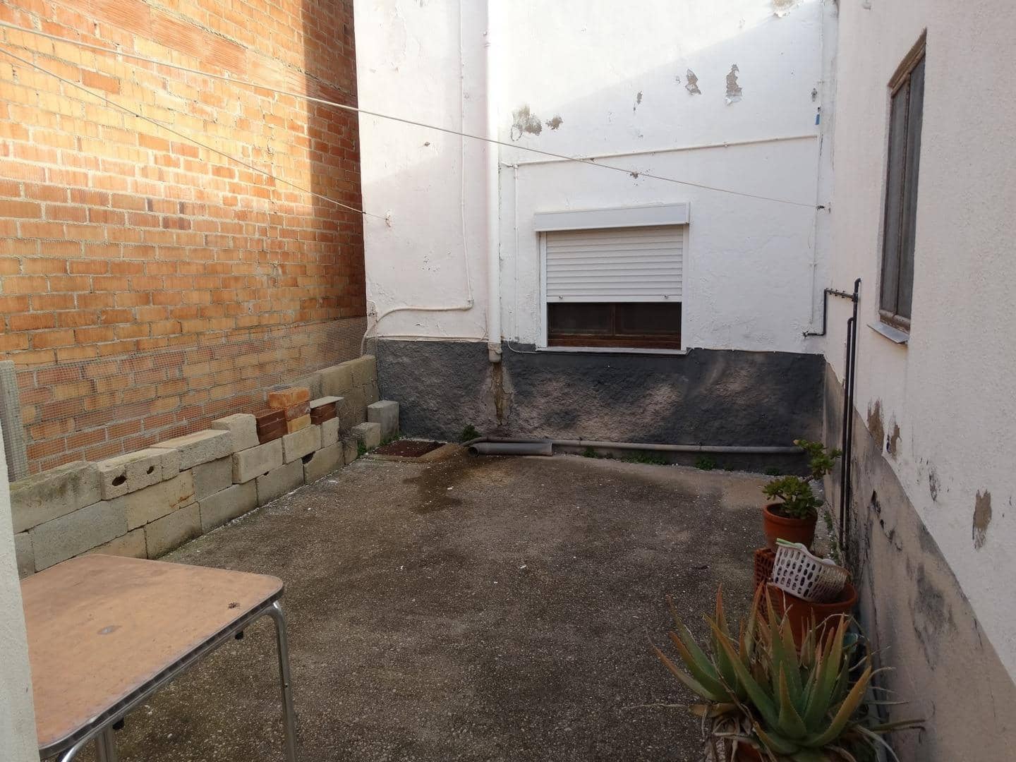 4 bedroom Business for sale in Sant Jaume d'Enveja - € 74,000 (Ref: 9720126)