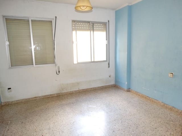 3 bedroom Flat for sale in Amposta - € 79,000 (Ref: 9812273)