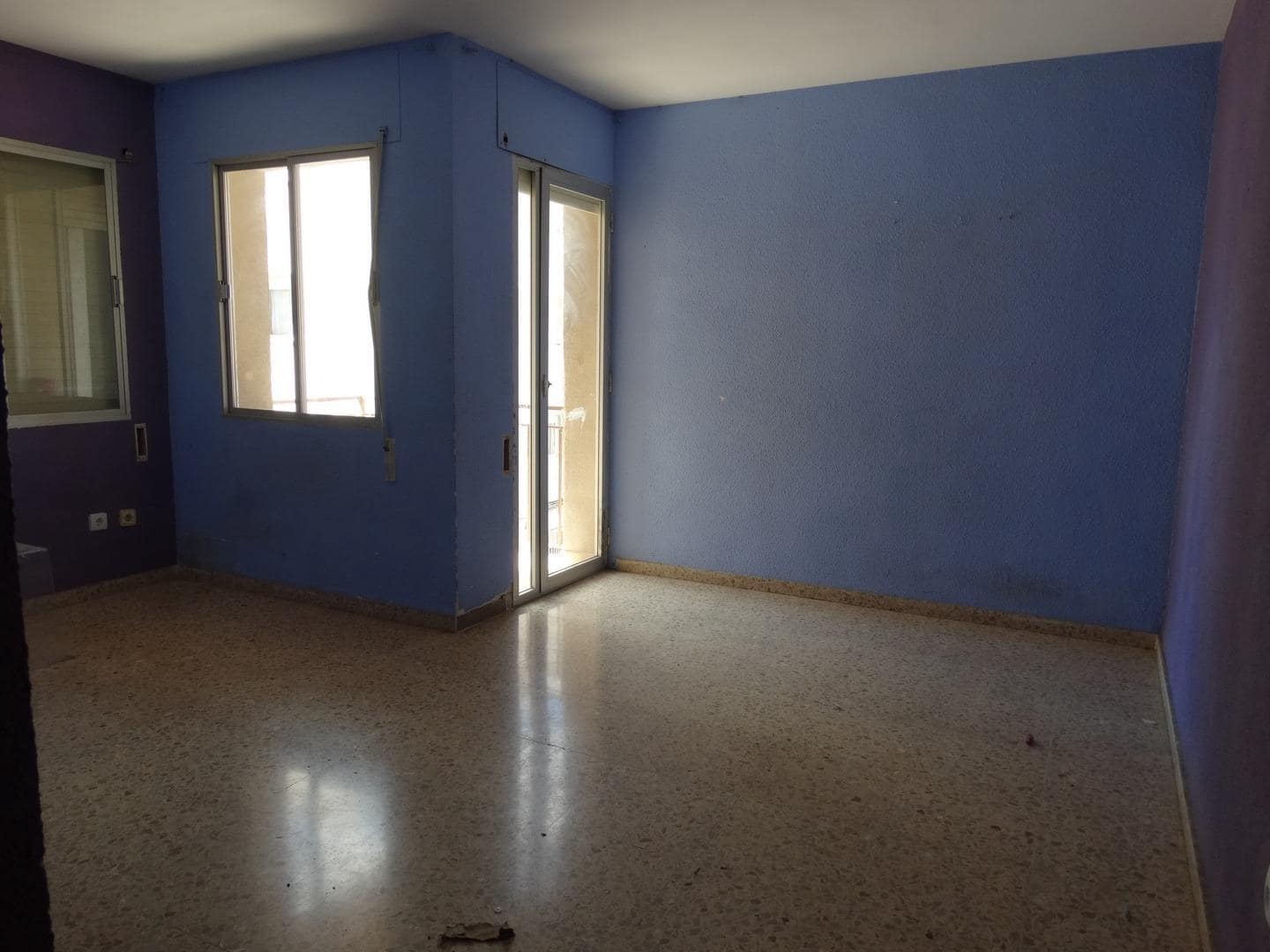 3 bedroom Flat for sale in Amposta - € 79,000 (Ref: 9812273)