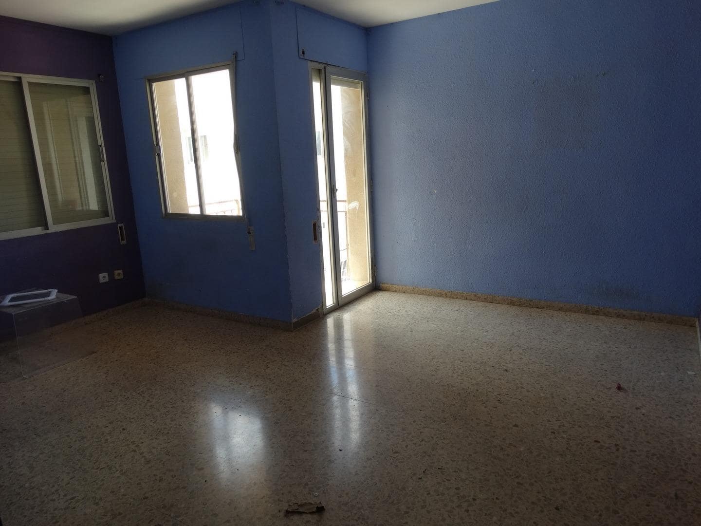 3 bedroom Flat for sale in Amposta - € 79,000 (Ref: 9812273)