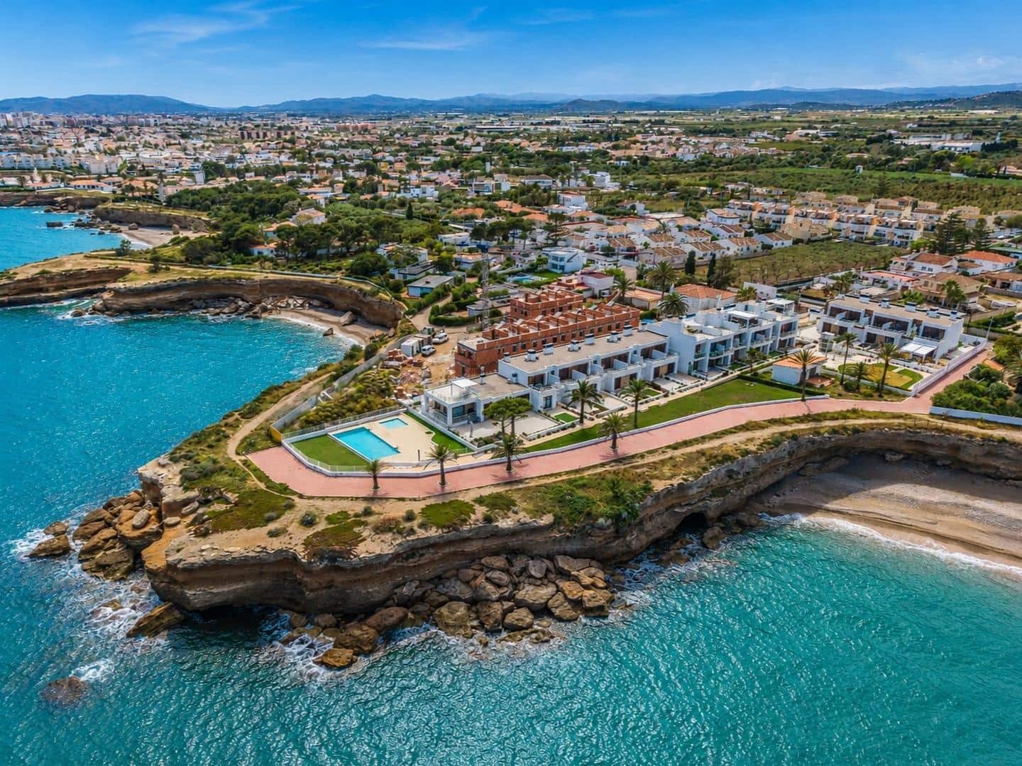 3 bedroom Terraced Villa for sale in Vinaros with pool - € 490,000 (Ref: 9871929)