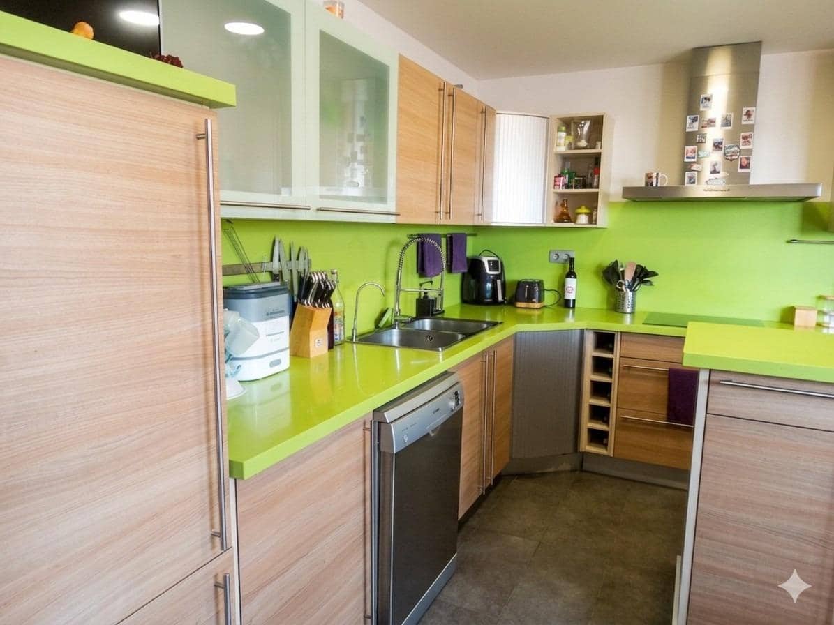 4 slaapkamer Rijtjeshuis te koop in L'Aldea met garage - € 260.000 (Ref: 9975567)