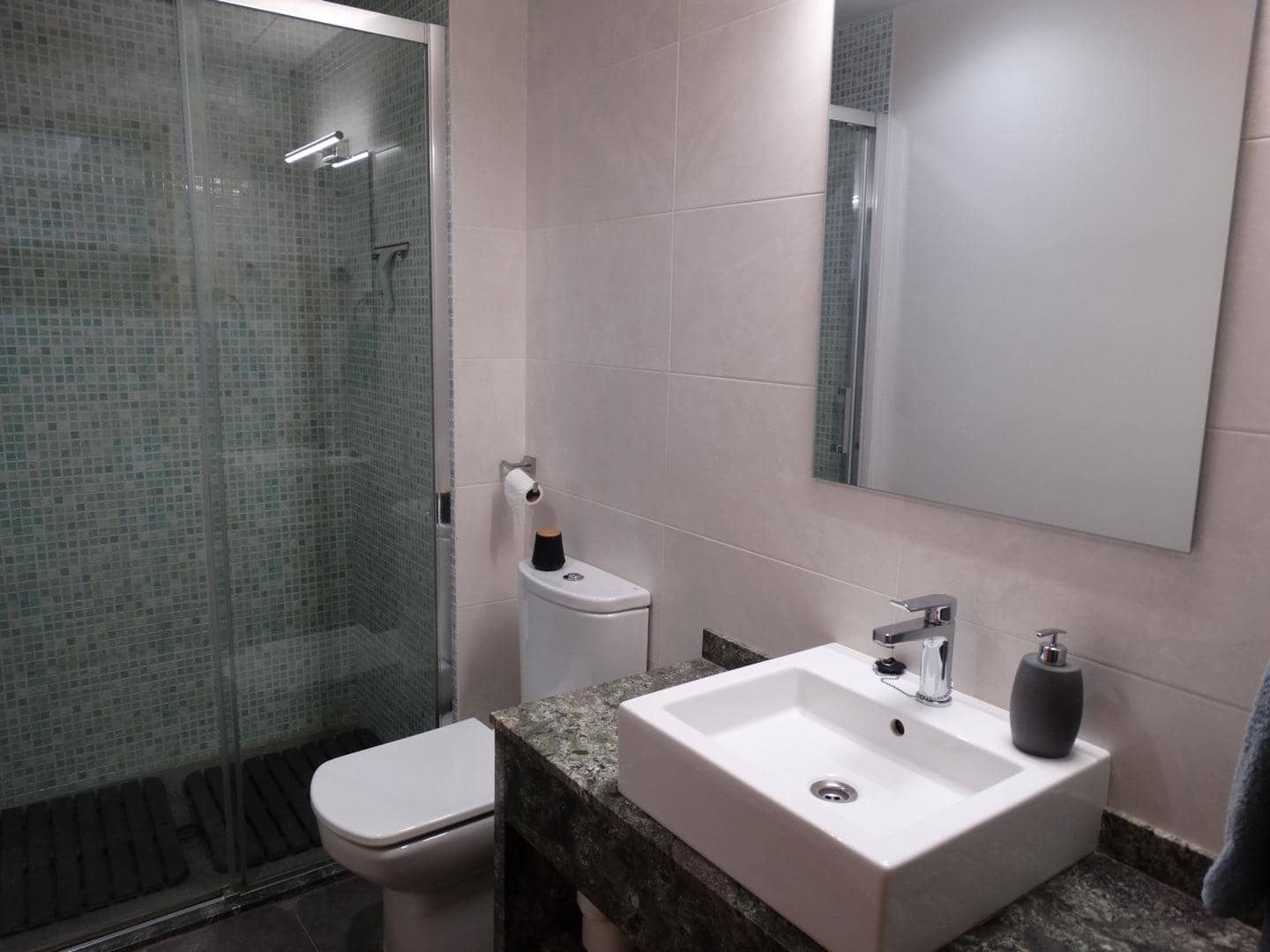4 slaapkamer Rijtjeshuis te koop in L'Aldea met garage - € 260.000 (Ref: 9975567)