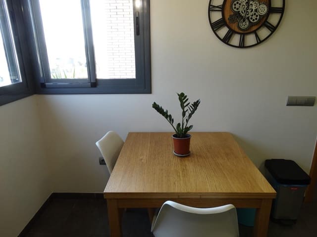 4 slaapkamer Rijtjeshuis te koop in L'Aldea met garage - € 260.000 (Ref: 9975567)