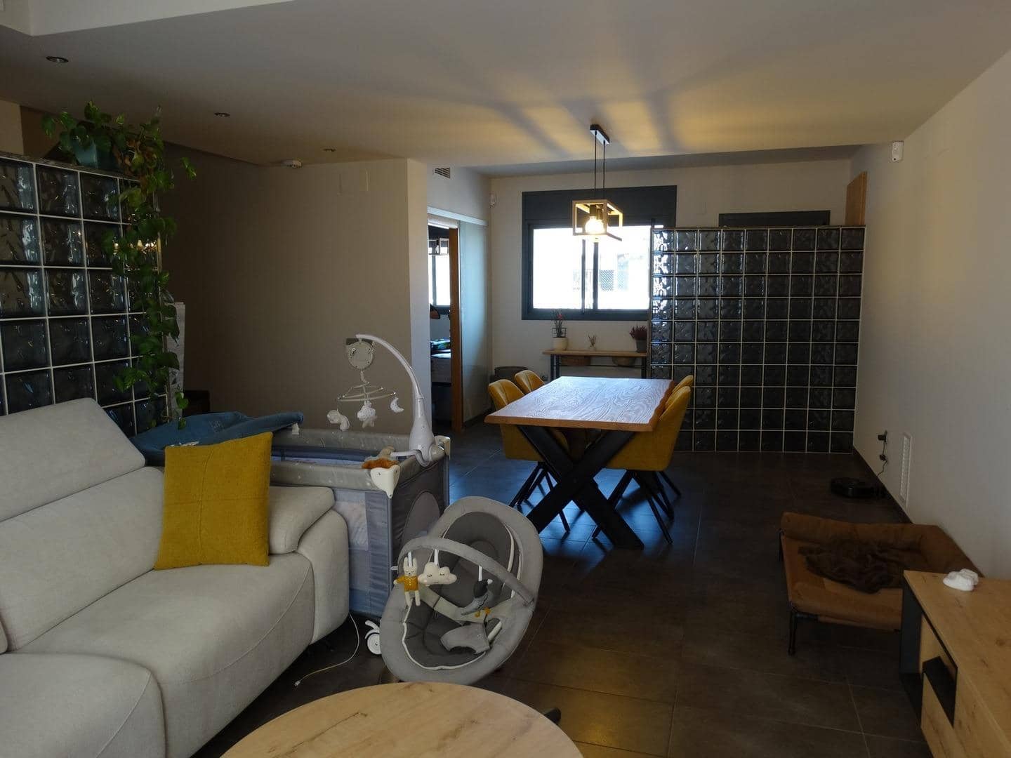 4 slaapkamer Rijtjeshuis te koop in L'Aldea met garage - € 260.000 (Ref: 9975567)