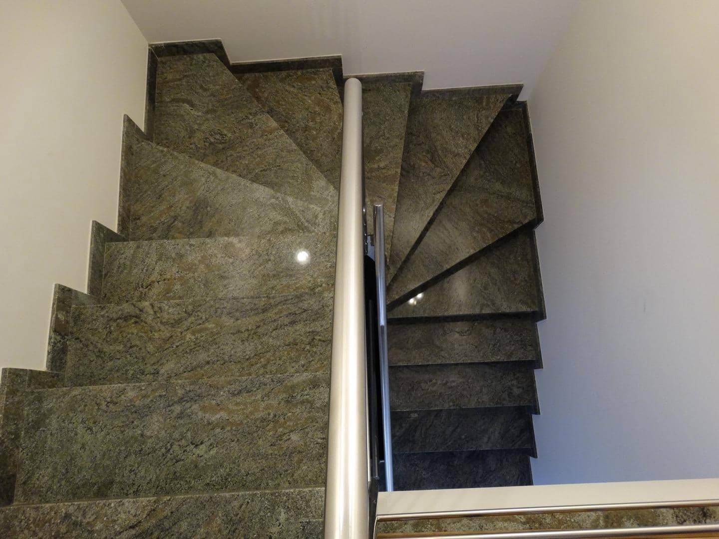4 slaapkamer Rijtjeshuis te koop in L'Aldea met garage - € 260.000 (Ref: 9975567)