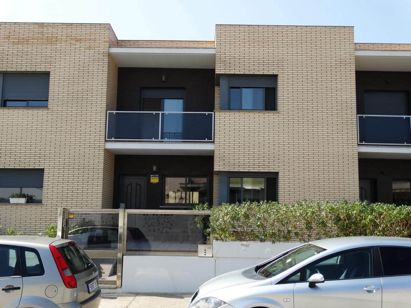 4 slaapkamer Rijtjeshuis te koop in L'Aldea met garage - € 260.000 (Ref: 9975567)
