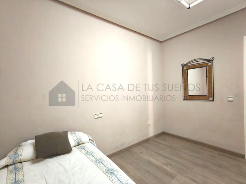 4 slaapkamer Flat te koop in Sax - € 137.000 (Ref: 10005272)
