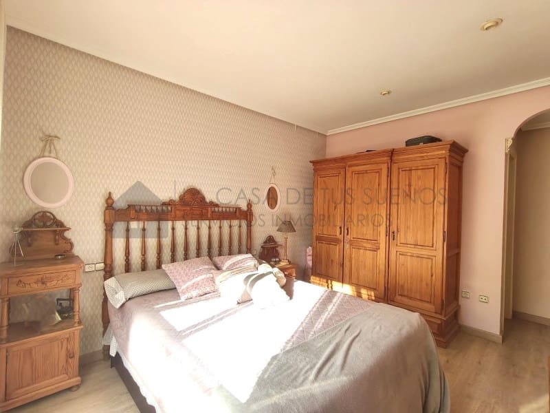 4 slaapkamer Flat te koop in Sax - € 137.000 (Ref: 10005272)
