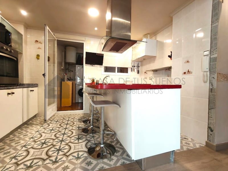 4 slaapkamer Flat te koop in Sax - € 137.000 (Ref: 10005272)