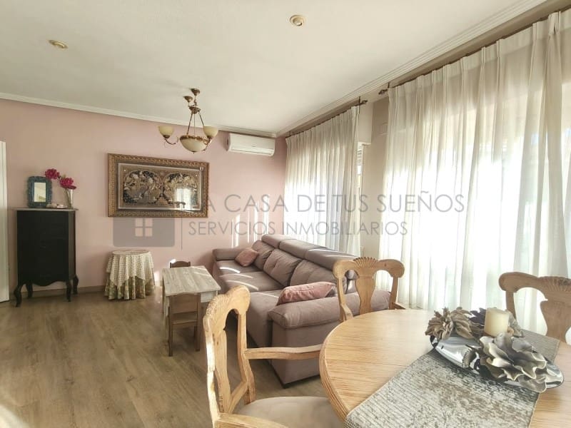 4 slaapkamer Flat te koop in Sax - € 137.000 (Ref: 10005272)