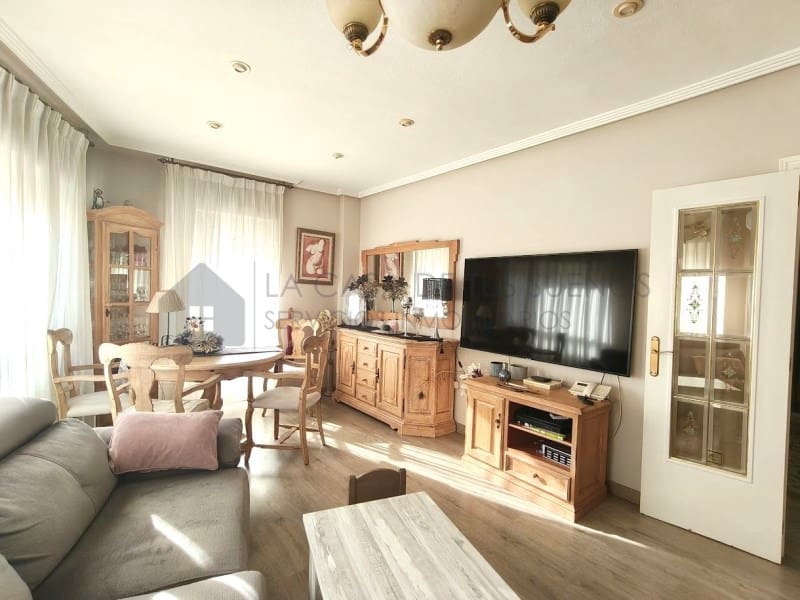 4 slaapkamer Flat te koop in Sax - € 137.000 (Ref: 10005272)