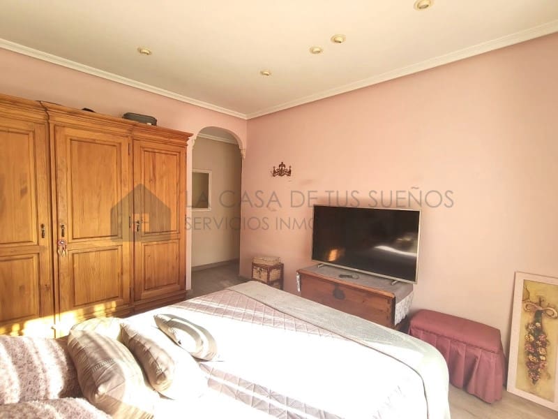 4 slaapkamer Flat te koop in Sax - € 137.000 (Ref: 10005272)