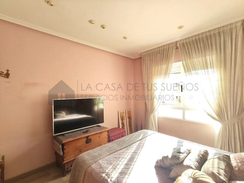 4 slaapkamer Flat te koop in Sax - € 137.000 (Ref: 10005272)