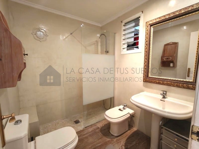 4 slaapkamer Flat te koop in Sax - € 137.000 (Ref: 10005272)