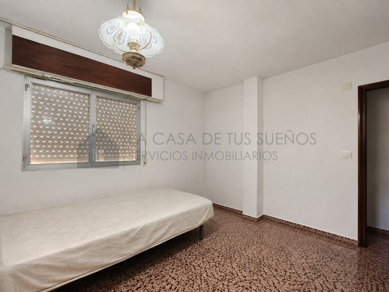4 bedroom Flat for sale in Sax - € 91,700 (Ref: 10005273)