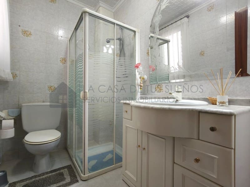 4 bedroom Flat for sale in Sax - € 91,700 (Ref: 10005273)