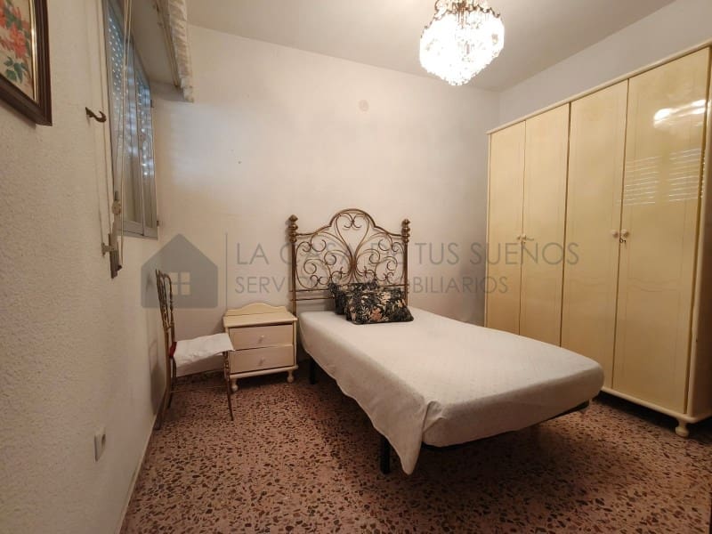 4 bedroom Flat for sale in Sax - € 91,700 (Ref: 10005273)
