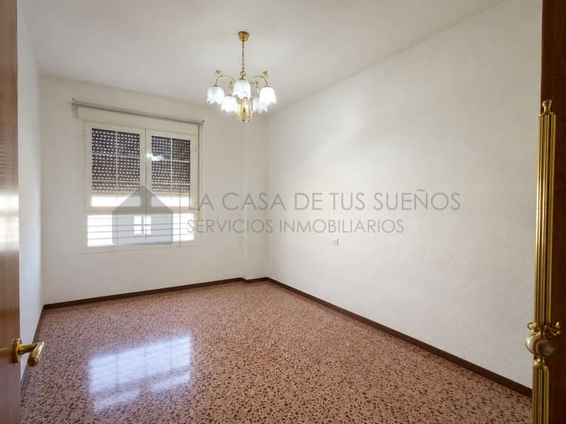 4 bedroom Flat for sale in Sax - € 91,700 (Ref: 10005273)
