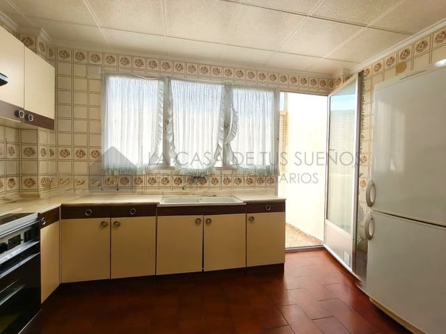 4 bedroom Flat for sale in Sax - € 91,700 (Ref: 10005273)