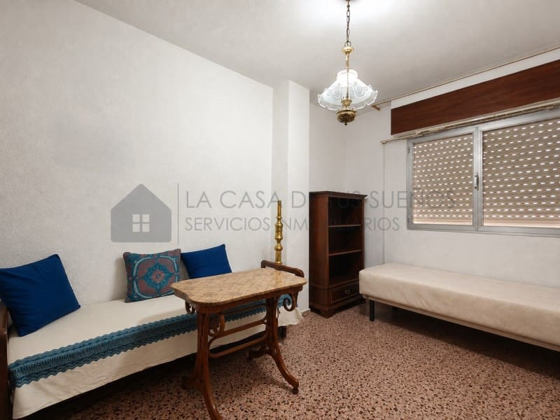 4 bedroom Flat for sale in Sax - € 91,700 (Ref: 10005273)