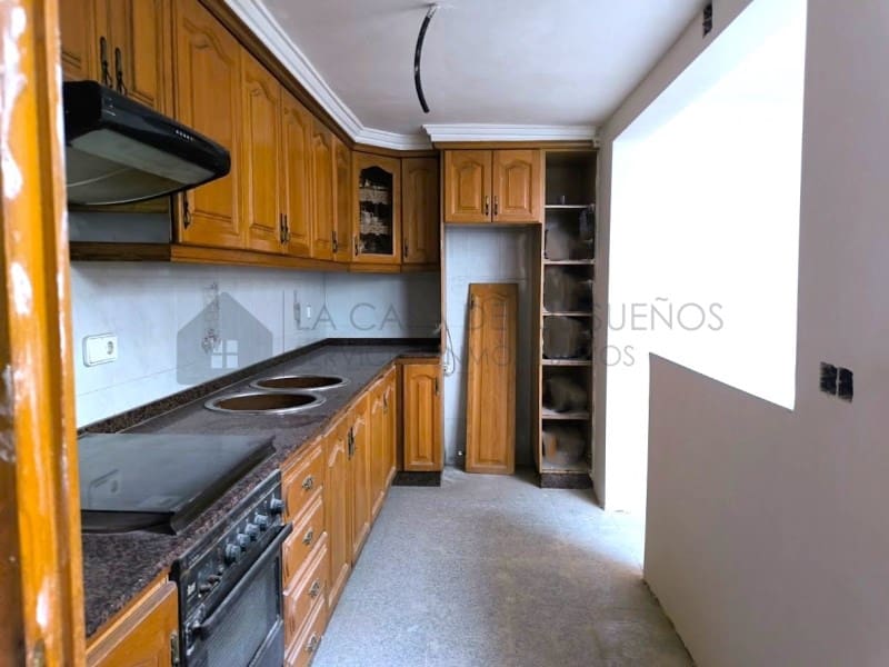3 Zimmer Haus zu verkaufen in Sax - 110.000 € (Ref: 10005274)