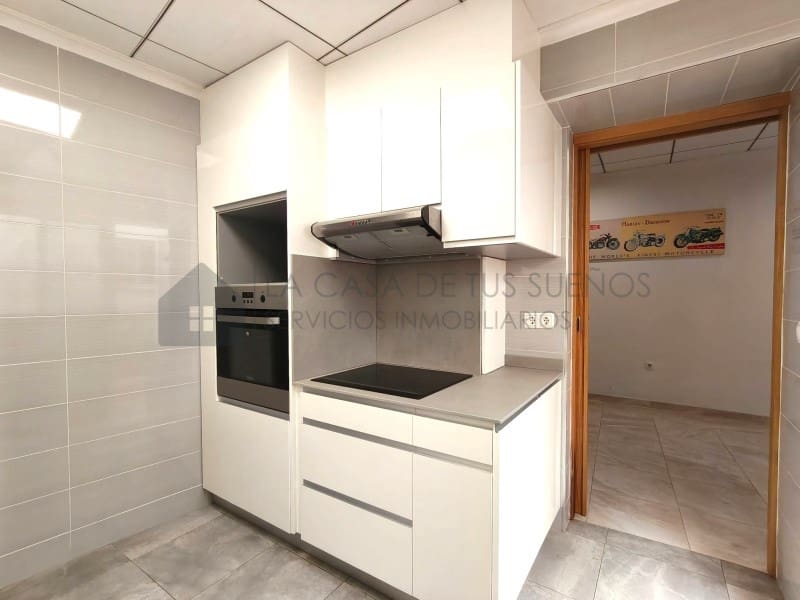 6 sypialnia Dom na sprzedaż w Sax - 195 000 € (Ref: 10005275)