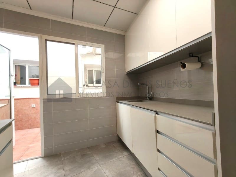 6 sypialnia Dom na sprzedaż w Sax - 195 000 € (Ref: 10005275)