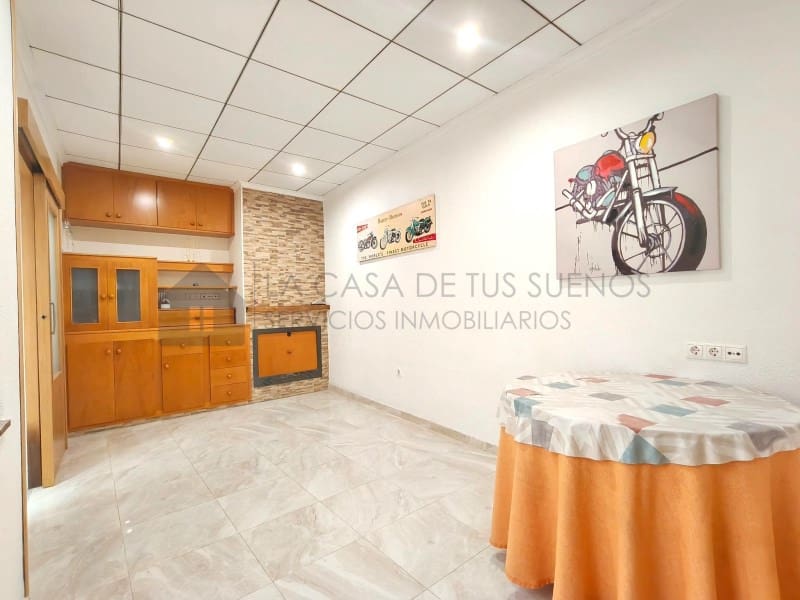 6 sypialnia Dom na sprzedaż w Sax - 195 000 € (Ref: 10005275)