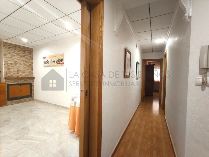 6 sypialnia Dom na sprzedaż w Sax - 195 000 € (Ref: 10005275)