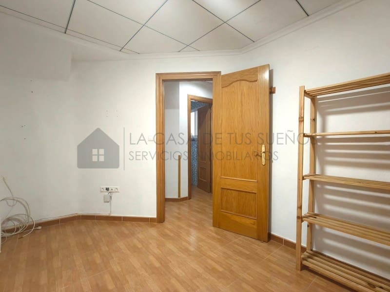 6 sypialnia Dom na sprzedaż w Sax - 195 000 € (Ref: 10005275)