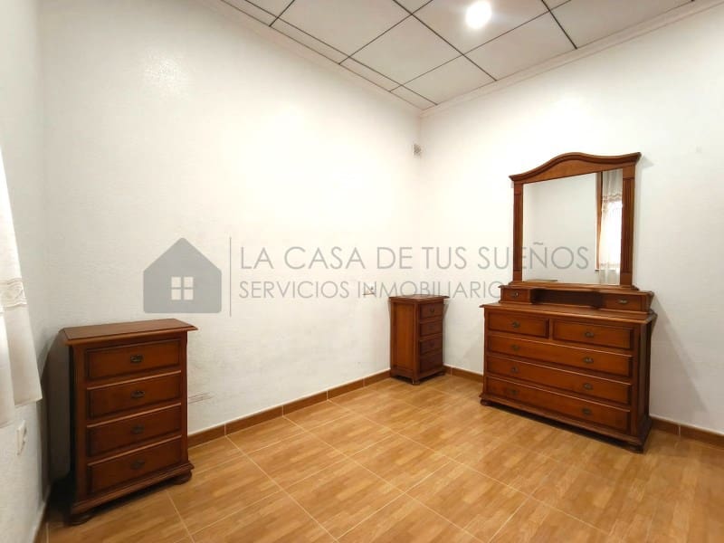 6 sypialnia Dom na sprzedaż w Sax - 195 000 € (Ref: 10005275)