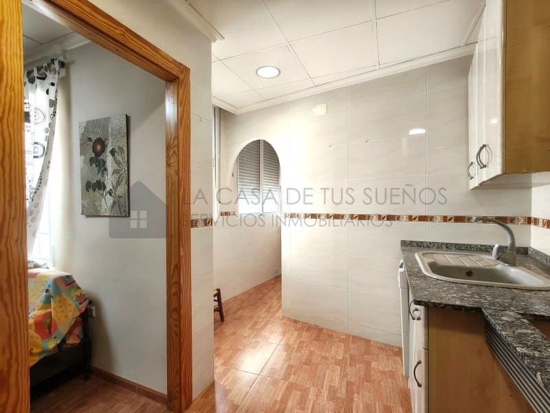 6 sypialnia Dom na sprzedaż w Sax - 195 000 € (Ref: 10005275)