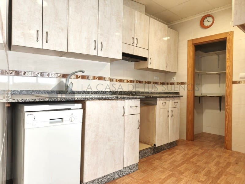 6 sypialnia Dom na sprzedaż w Sax - 195 000 € (Ref: 10005275)