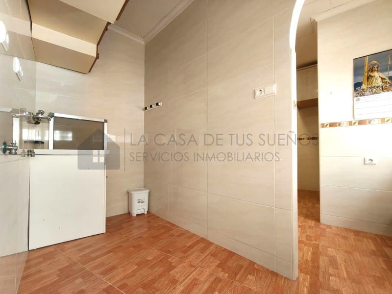 6 sypialnia Dom na sprzedaż w Sax - 195 000 € (Ref: 10005275)