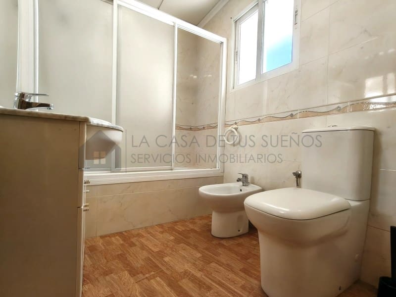6 sypialnia Dom na sprzedaż w Sax - 195 000 € (Ref: 10005275)