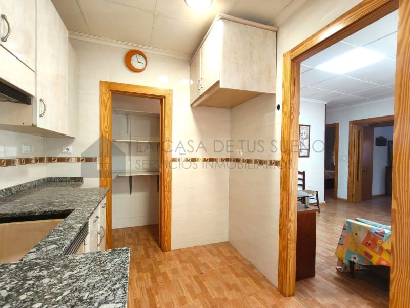 6 sypialnia Dom na sprzedaż w Sax - 195 000 € (Ref: 10005275)