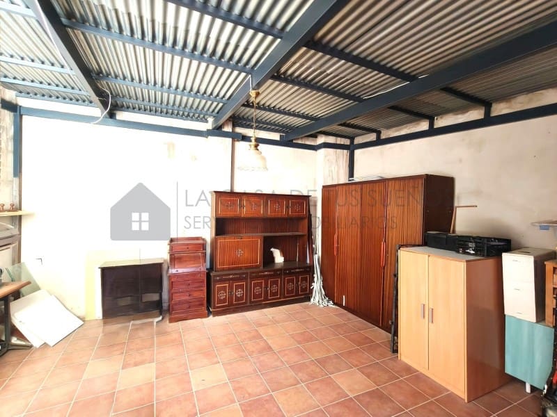 6 sypialnia Dom na sprzedaż w Sax - 195 000 € (Ref: 10005275)