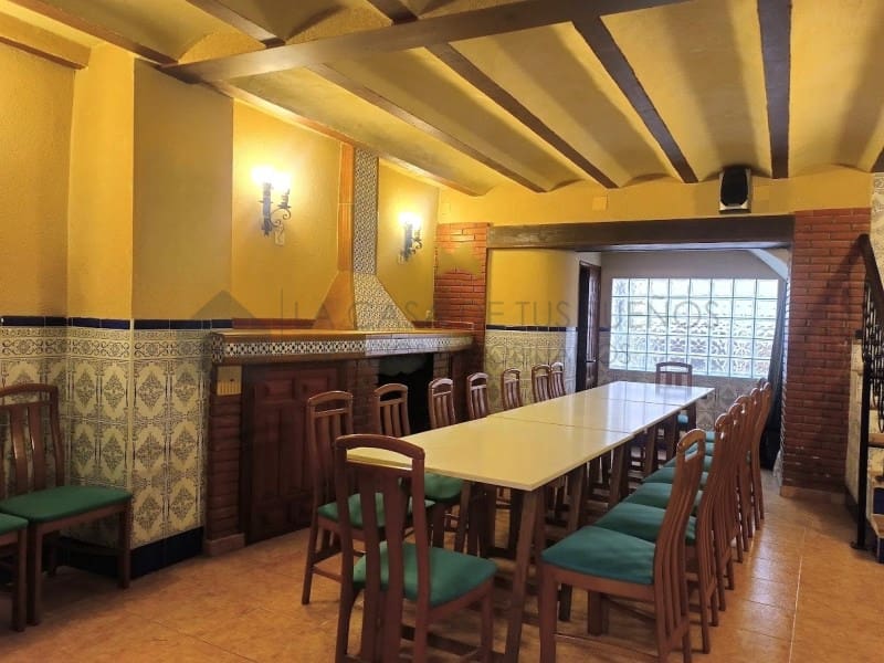 3 soverom Hus til salgs i Sax - € 85 000 (Ref: 10022167)
