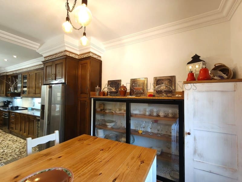 4 chambre Villa/Maison à vendre à Sax avec piscine garage - 415 000 € (Ref: 10075477)