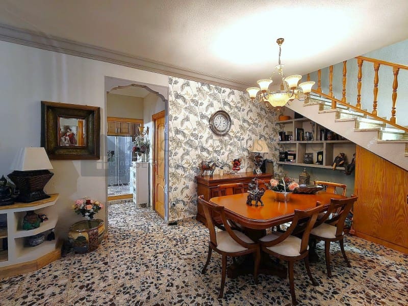 4 chambre Villa/Maison à vendre à Sax avec piscine garage - 415 000 € (Ref: 10075477)