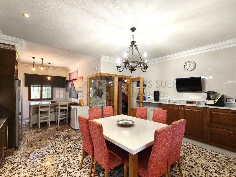 4 chambre Villa/Maison à vendre à Sax avec piscine garage - 415 000 € (Ref: 10075477)