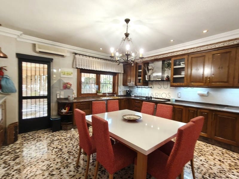 4 chambre Villa/Maison à vendre à Sax avec piscine garage - 415 000 € (Ref: 10075477)