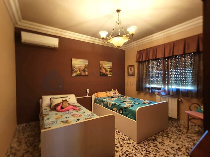 4 chambre Villa/Maison à vendre à Sax avec piscine garage - 415 000 € (Ref: 10075477)