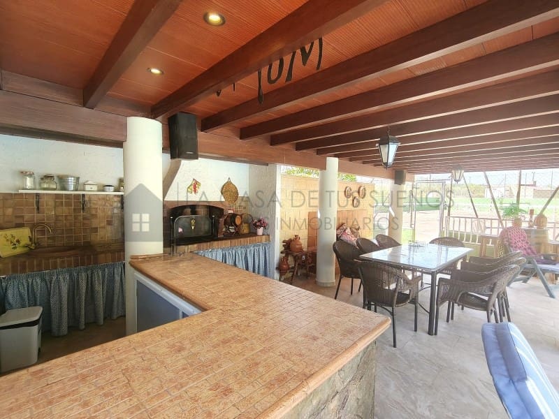 4 chambre Villa/Maison à vendre à Sax avec piscine garage - 415 000 € (Ref: 10075477)