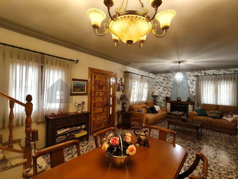 4 chambre Villa/Maison à vendre à Sax avec piscine garage - 415 000 € (Ref: 10075477)