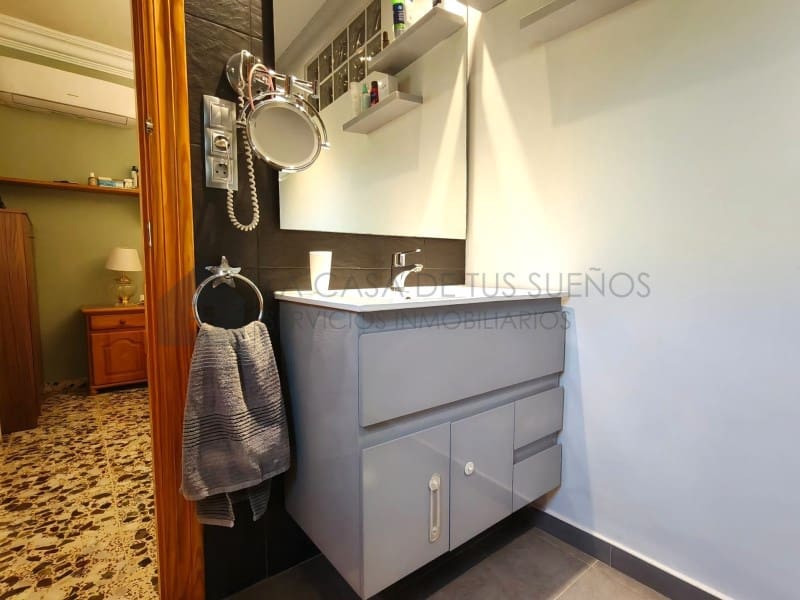 4 chambre Villa/Maison à vendre à Sax avec piscine garage - 415 000 € (Ref: 10075477)