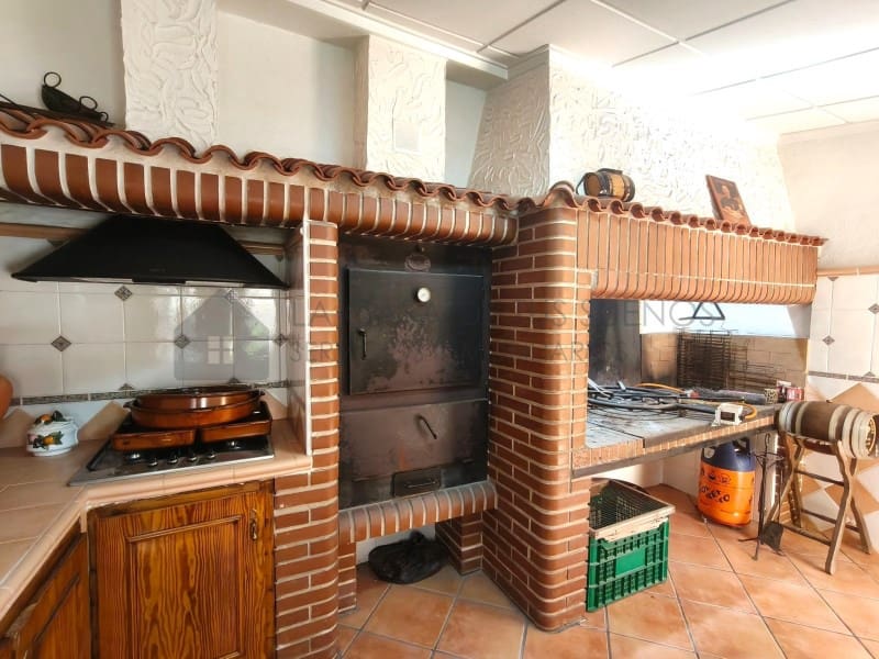 4 chambre Villa/Maison à vendre à Sax avec piscine garage - 415 000 € (Ref: 10075477)