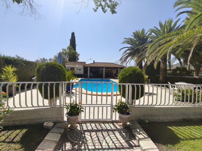 4 chambre Villa/Maison à vendre à Sax avec piscine garage - 415 000 € (Ref: 10075477)