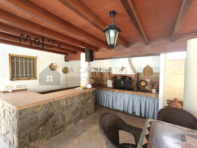 4 chambre Villa/Maison à vendre à Sax avec piscine garage - 415 000 € (Ref: 10075477)